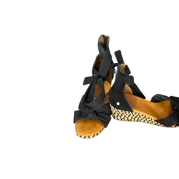 UGG Shoes - UGG Women's Yarrow Espadrille Wedge Sandal In Black sz11